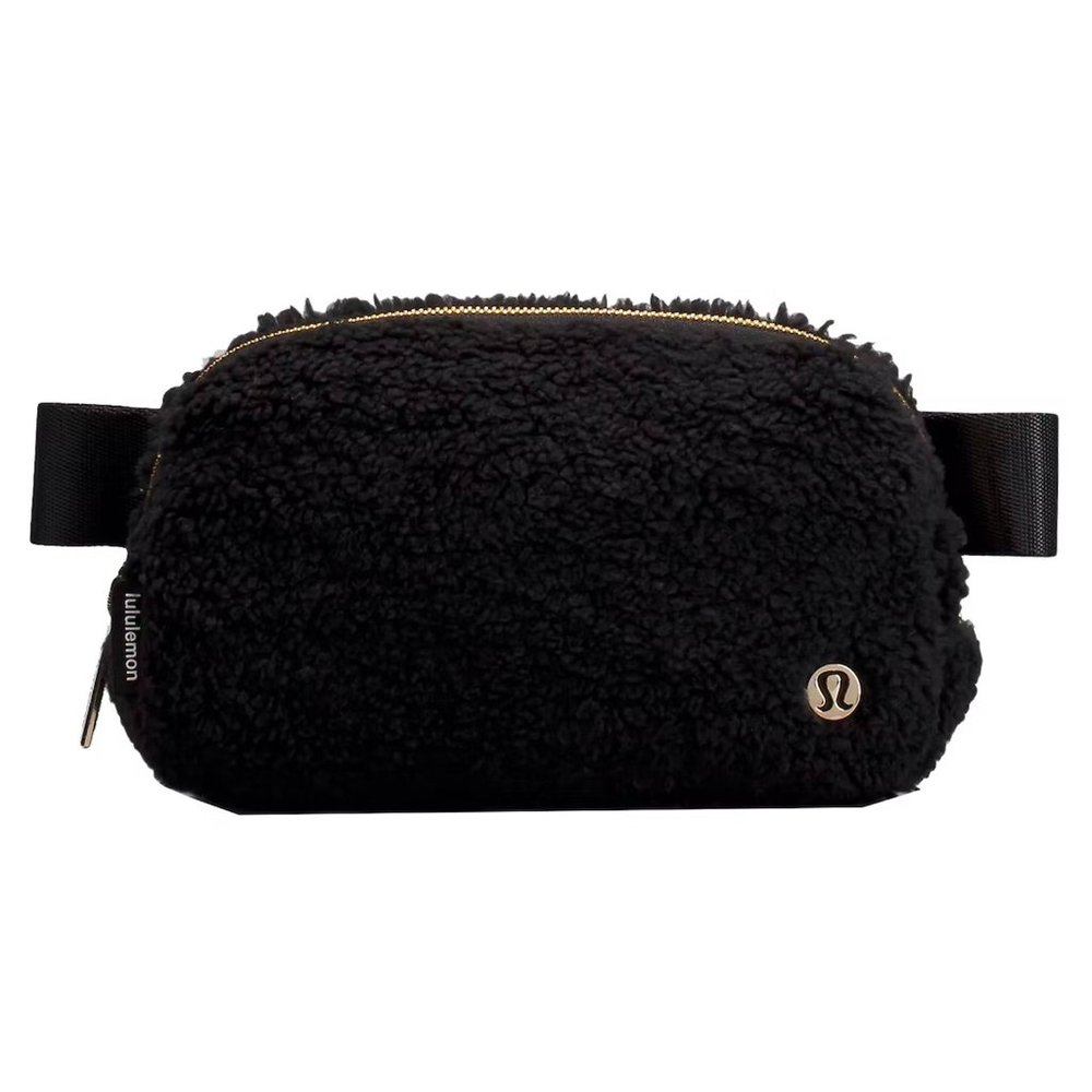 LuluLemon Everywhere Fleece Belt Bag- Black- New With tags
